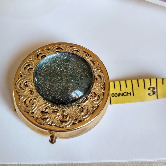 Vintage Gold Hinged Pill Box Case - Picture 6 of 14